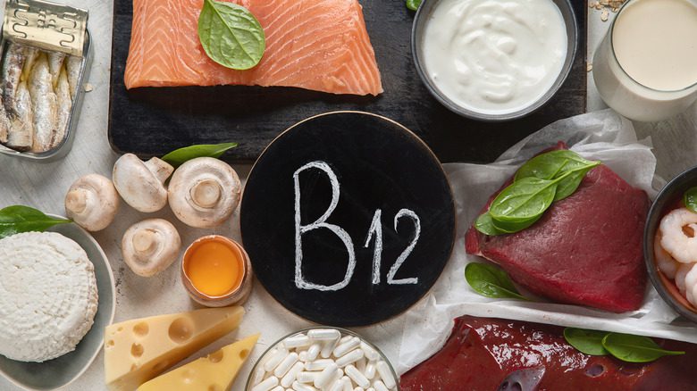 коллекция продуктов с высоким содержанием витамина В12
